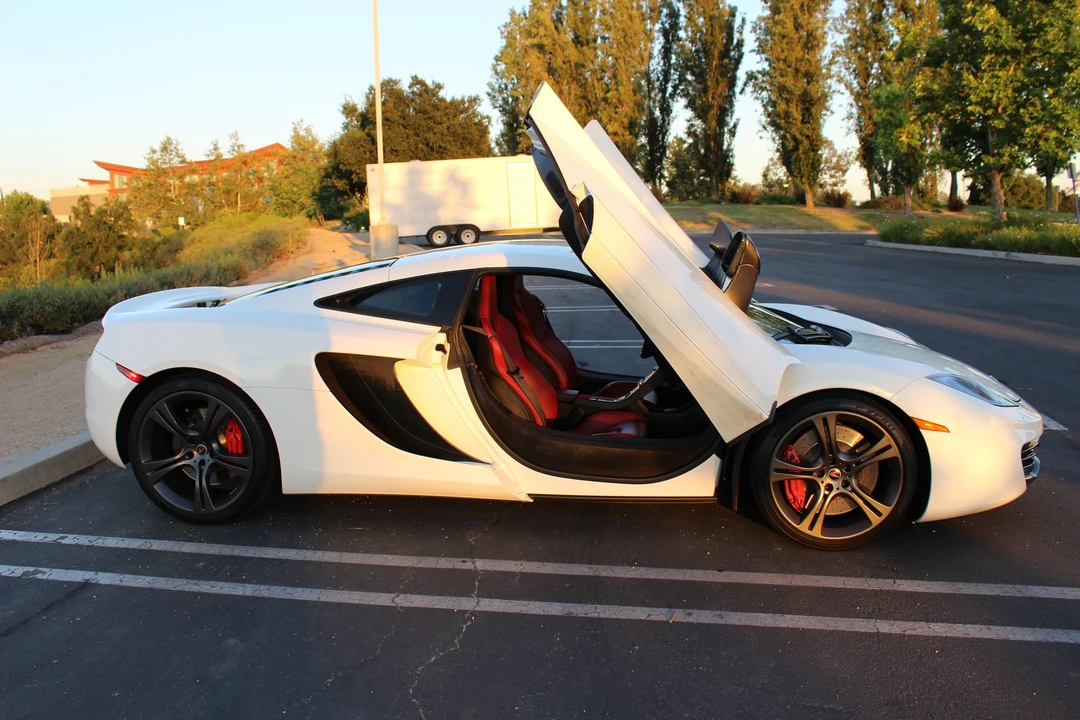 2012 McLaren MP4-12C - Image 22 of 22