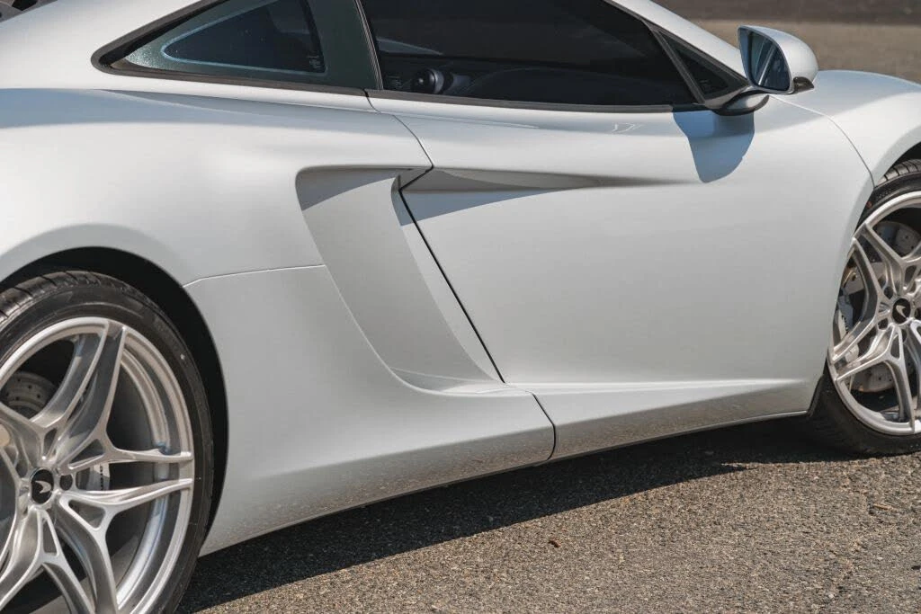2012 McLaren MP4-12C - Image 30 of 31