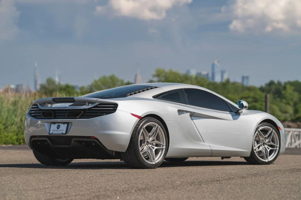 2012 McLaren MP4-12C - Image 3 of 31