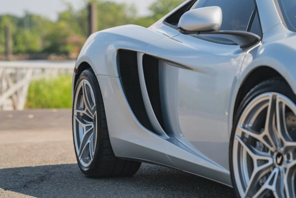 2012 McLaren MP4-12C - Image 25 of 31