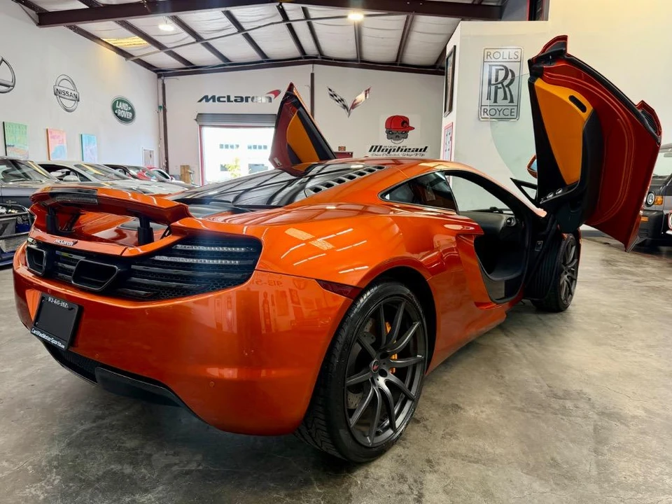 2012 McLaren MP4-12C - Image 5 of 13