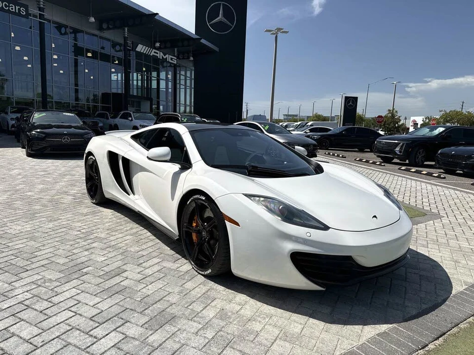 2012 McLaren MP4-12C - Image 7 of 23