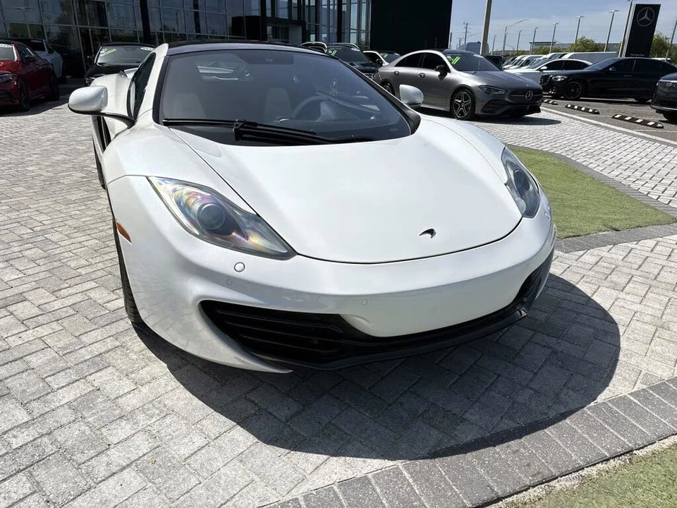 2012 McLaren MP4-12C - Image 8 of 23
