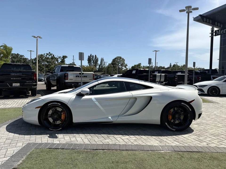 2012 McLaren MP4-12C - Image 3 of 23