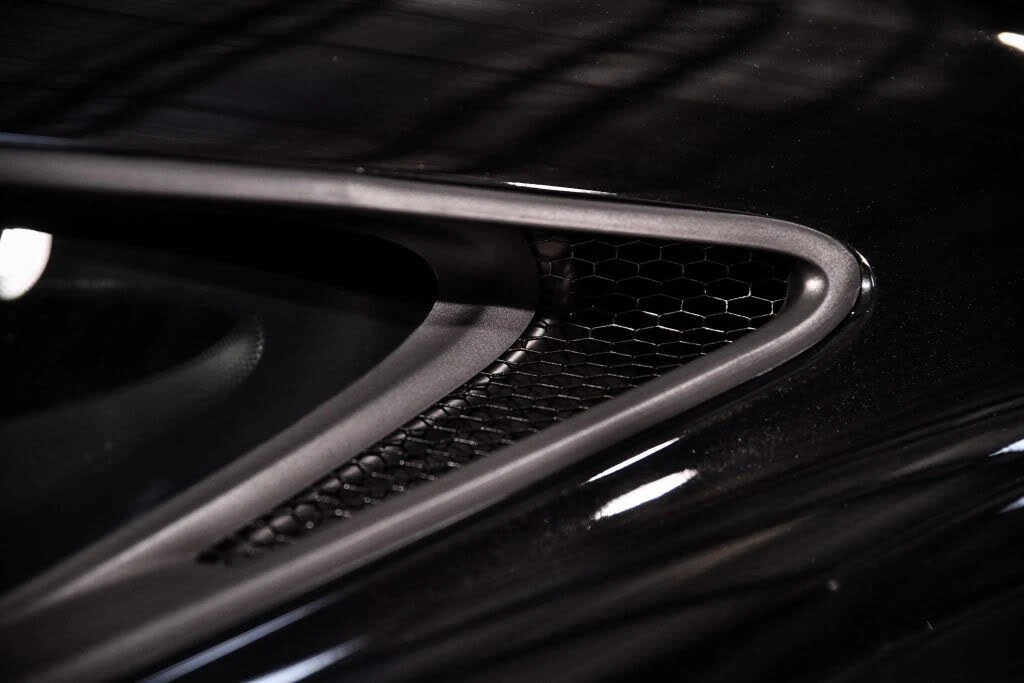 2012 McLaren MP4-12C - Image 26 of 31