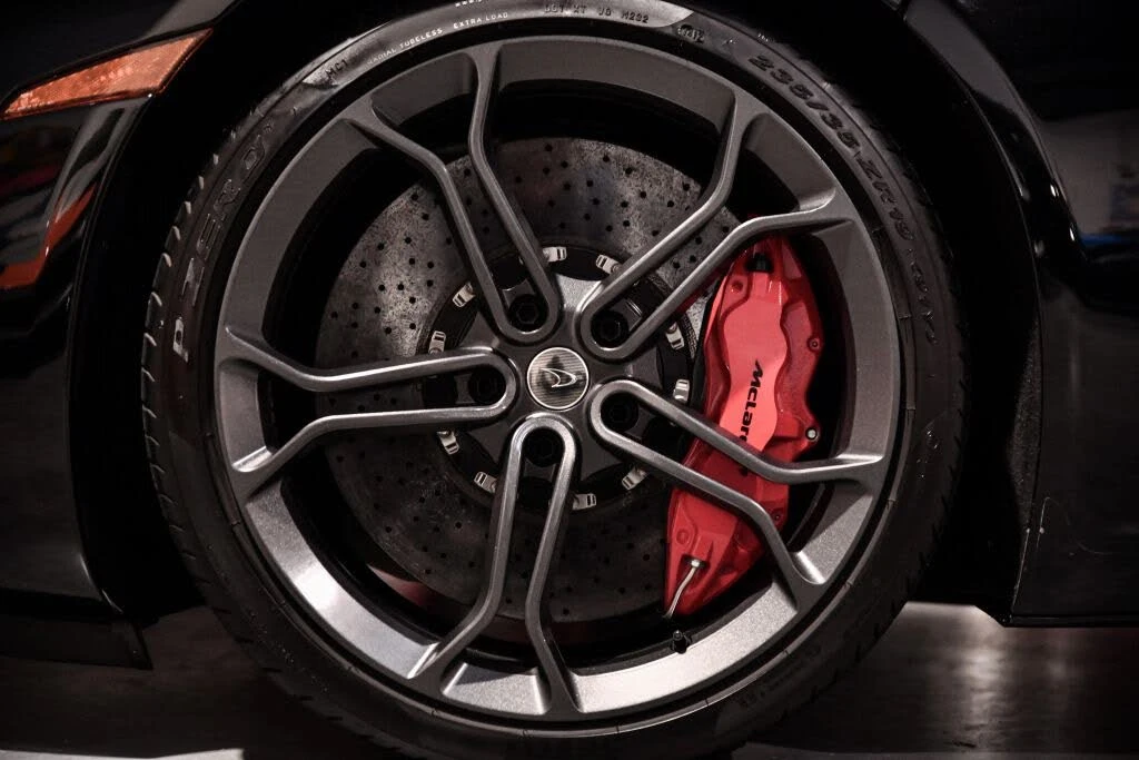 2012 McLaren MP4-12C - Image 18 of 31