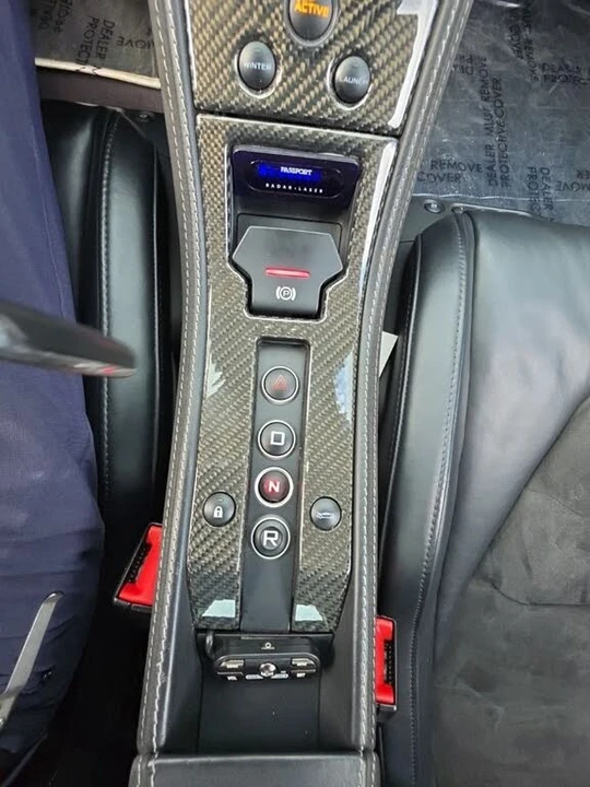 2012 McLaren MP4-12C - Image 12 of 14