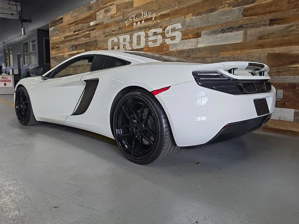 2012 McLaren MP4-12C - Image 4 of 14