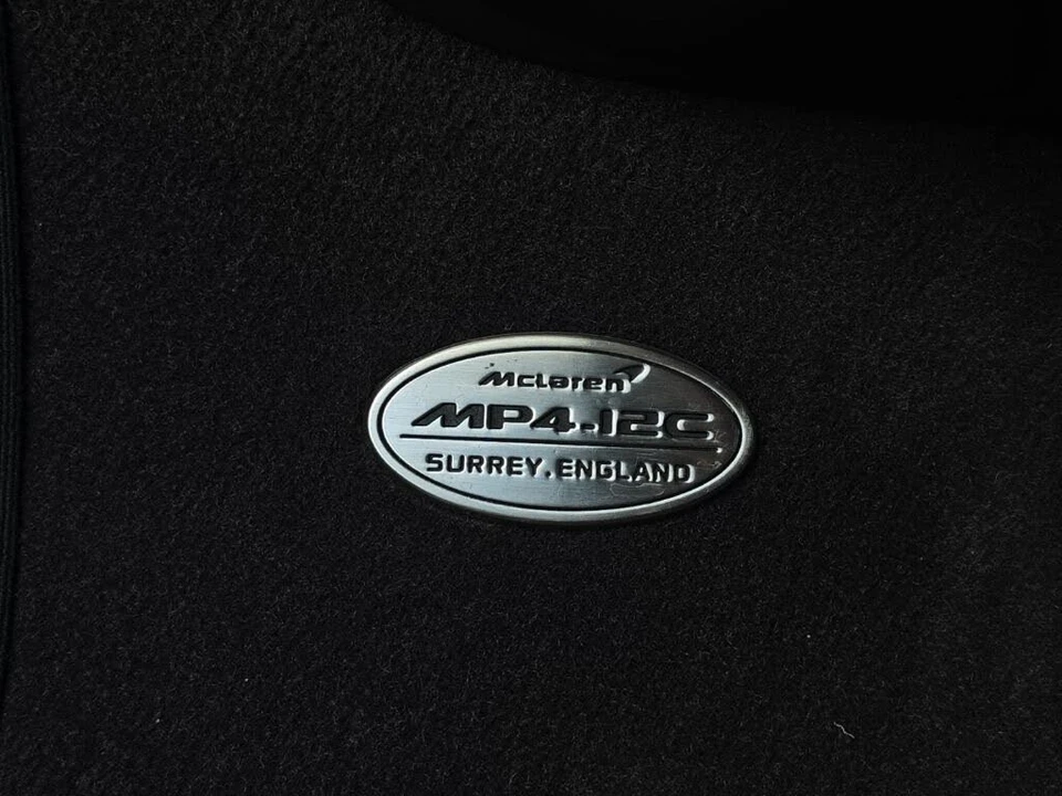 2012 McLaren MP4-12C - Image 10 of 14