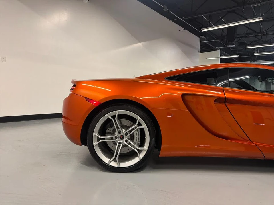 2012 McLaren MP4-12C - Image 10 of 31
