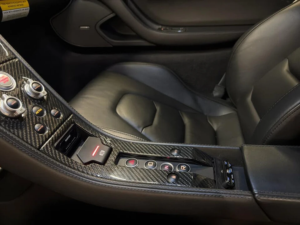 2012 McLaren MP4-12C - Image 17 of 31