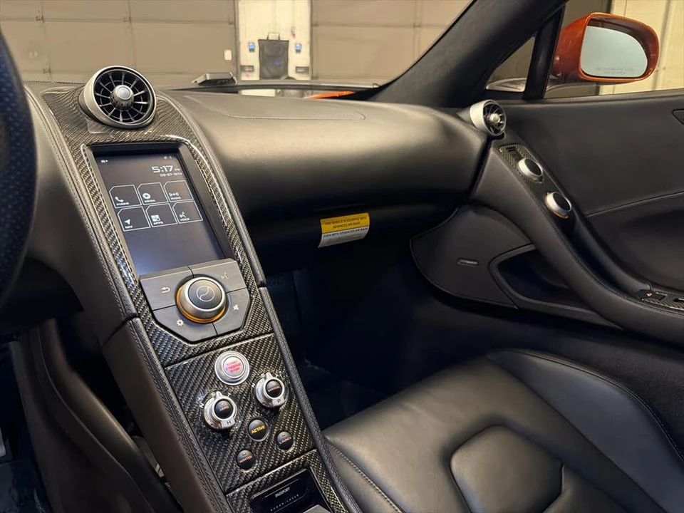 2012 McLaren MP4-12C - Image 16 of 31