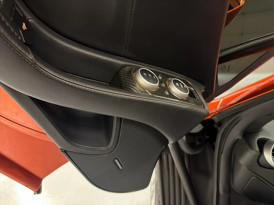 2012 McLaren MP4-12C - Image 18 of 31