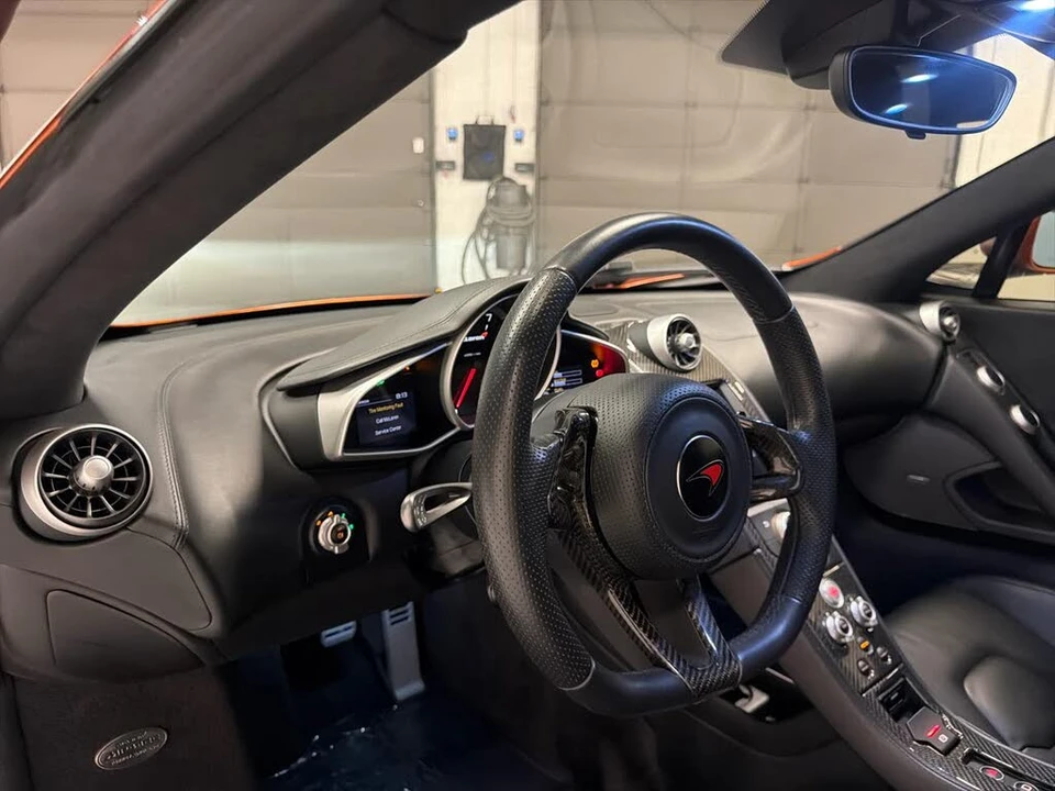 2012 McLaren MP4-12C - Image 15 of 31
