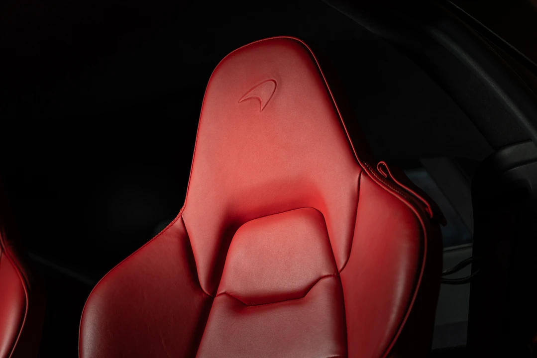 2012 McLaren MP4-12C - Image 31 of 31