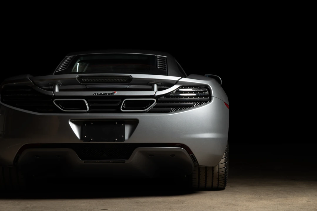 2012 McLaren MP4-12C - Image 16 of 31