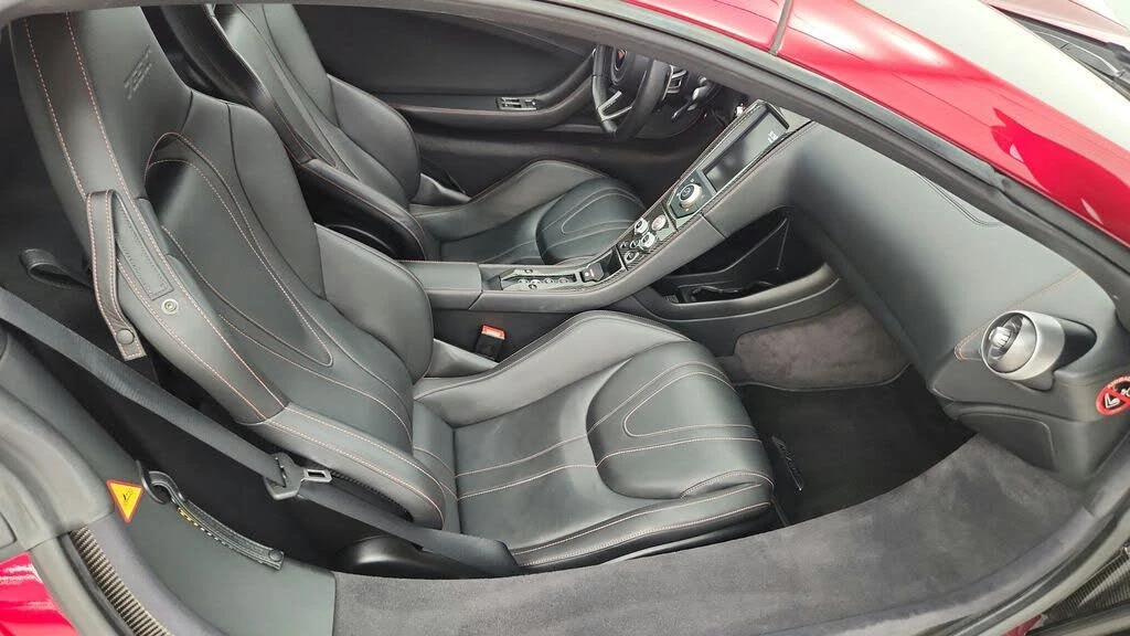 2012 McLaren MP4-12C - Image 29 of 31