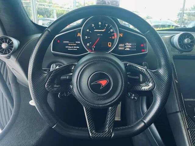 2012 McLaren MP4-12C - Image 17 of 31