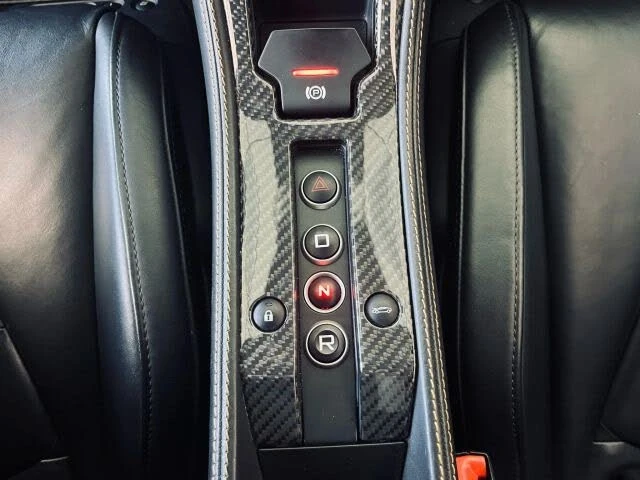 2012 McLaren MP4-12C - Image 23 of 31