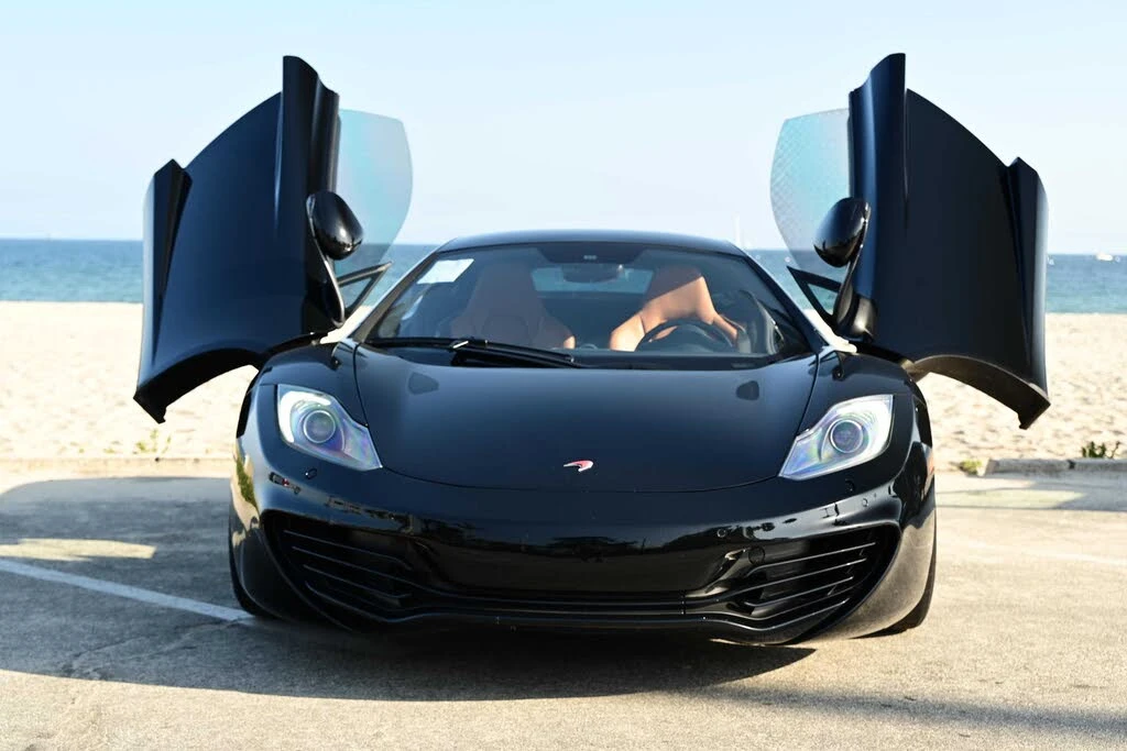 2012 McLaren MP4-12C - Image 16 of 31