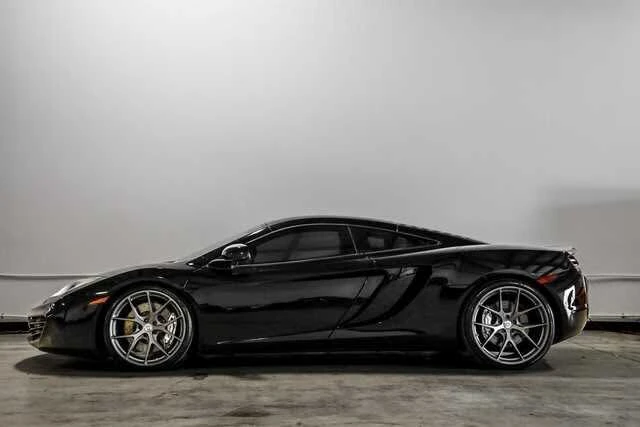 2012 McLaren MP4-12C - Image 2 of 31