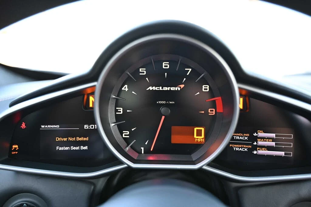 2012 McLaren MP4-12C - Image 26 of 31
