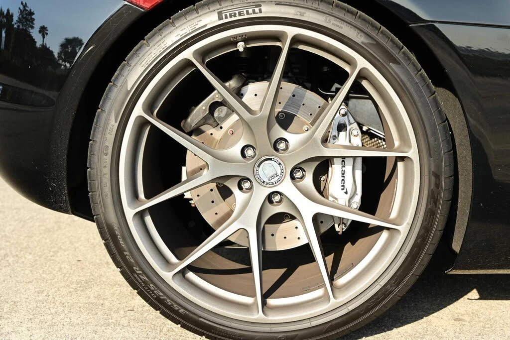 2012 McLaren MP4-12C - Image 25 of 31