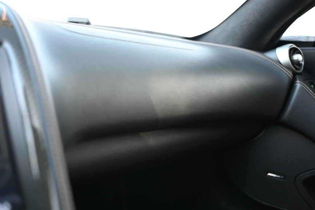 2012 McLaren MP4-12C - Image 29 of 31