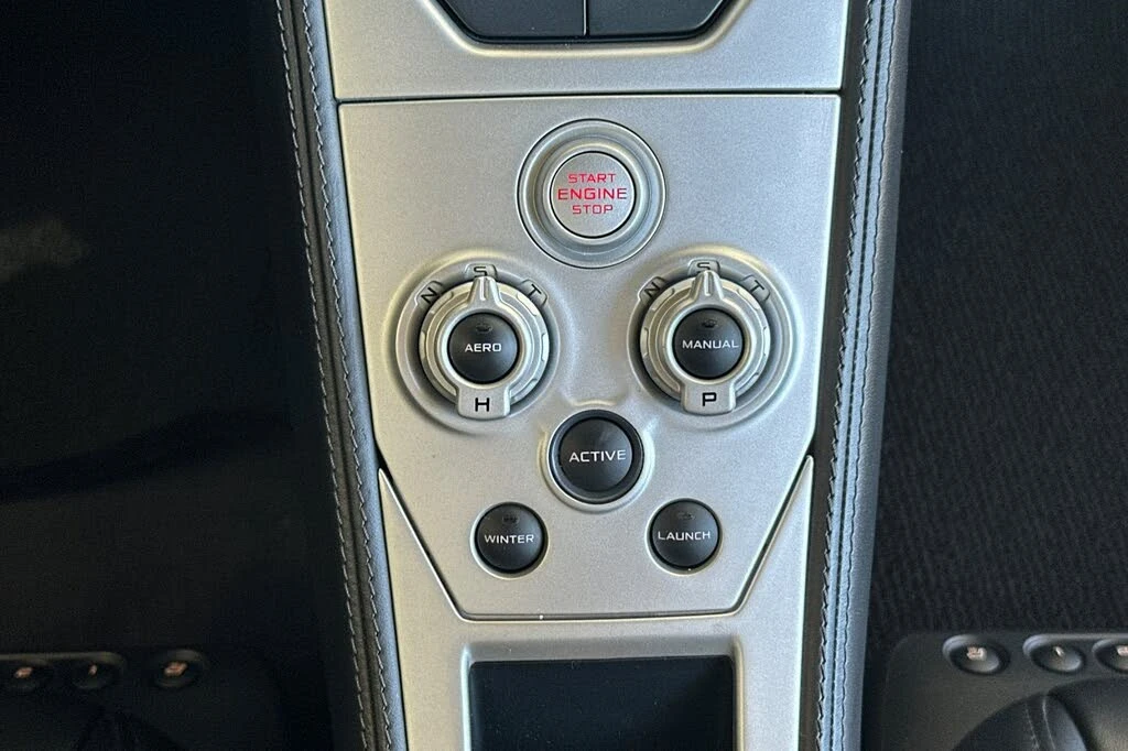 2012 McLaren MP4-12C - Image 10 of 22