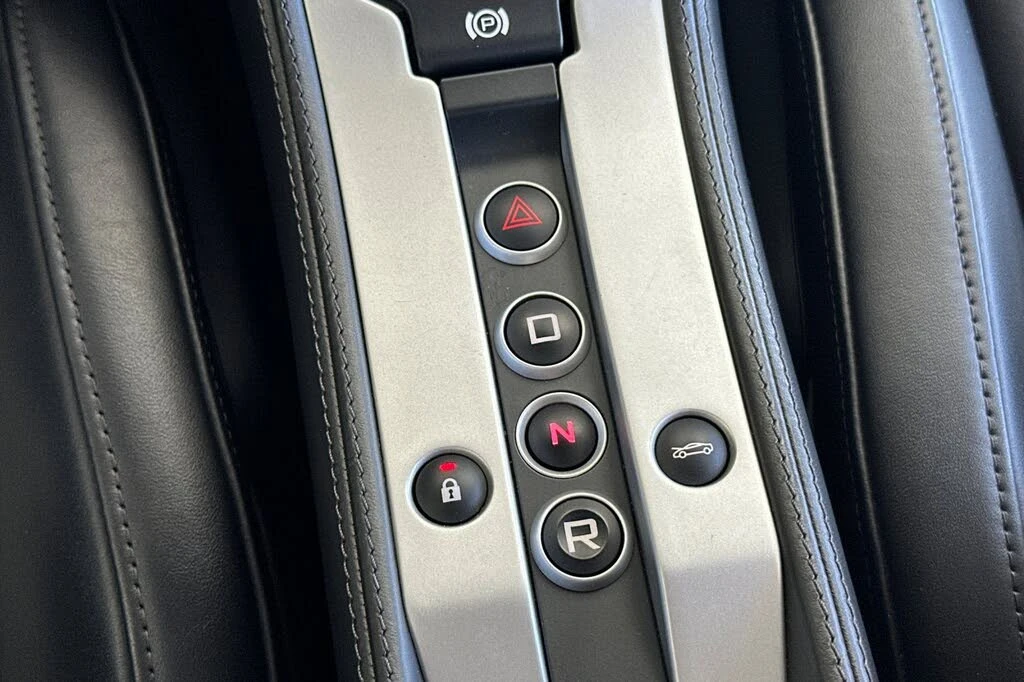 2012 McLaren MP4-12C - Image 11 of 22