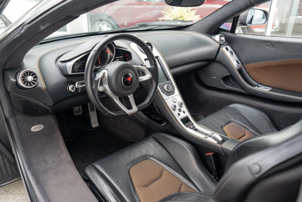 2012 McLaren MP4-12C - Image 8 of 31