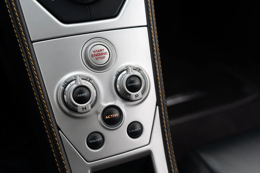 2012 McLaren MP4-12C - Image 19 of 31