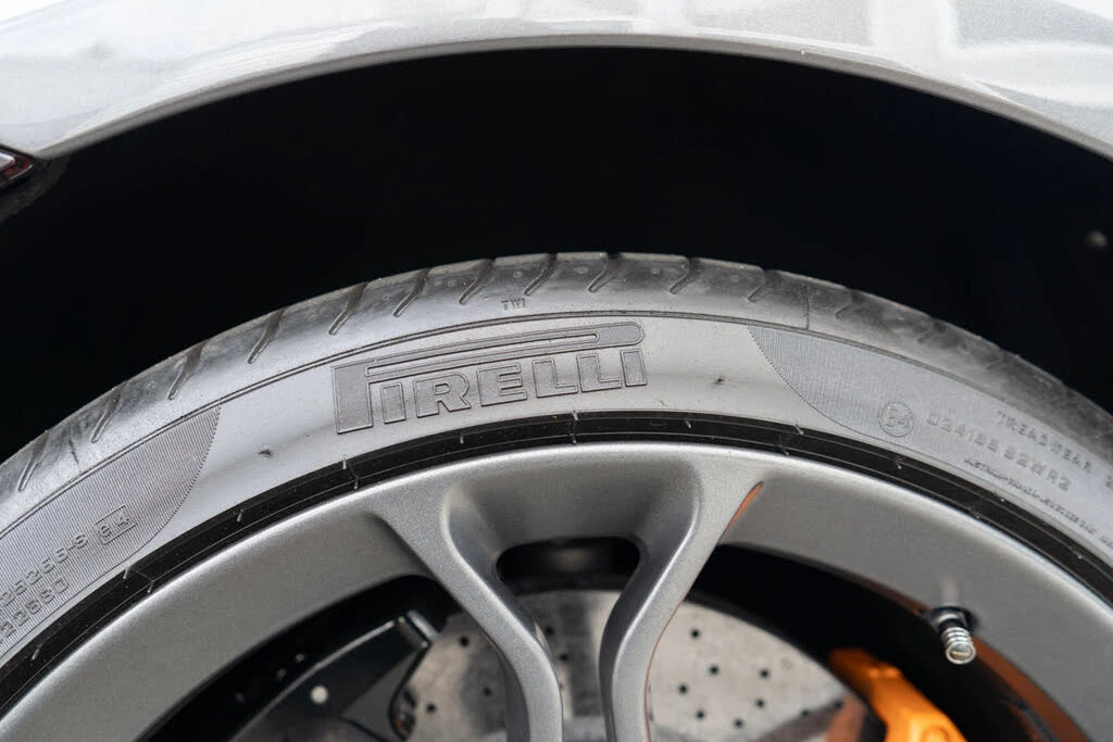2012 McLaren MP4-12C - Image 29 of 31