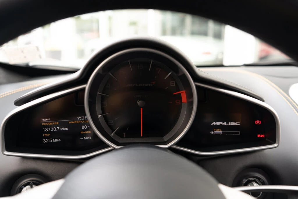 2012 McLaren MP4-12C - Image 13 of 31