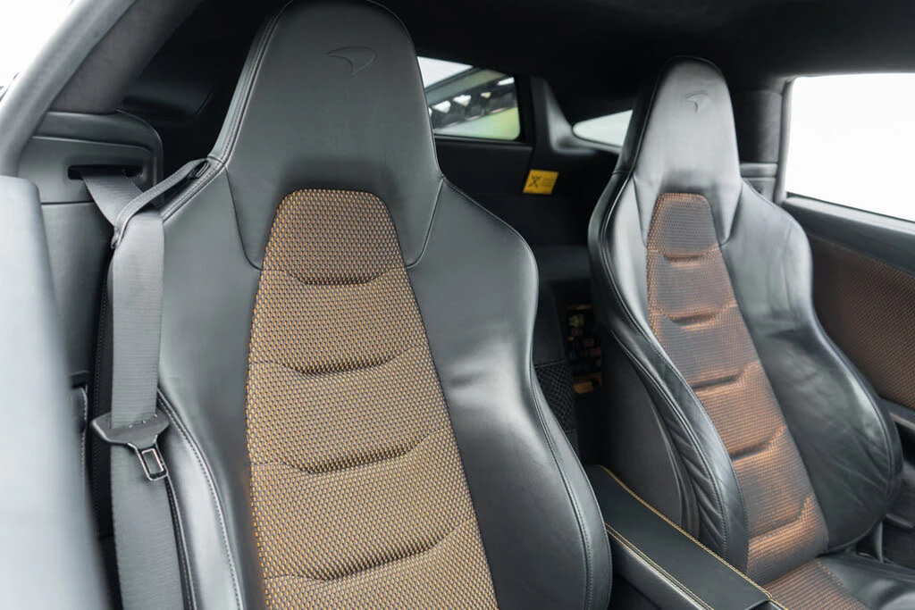 2012 McLaren MP4-12C - Image 25 of 31