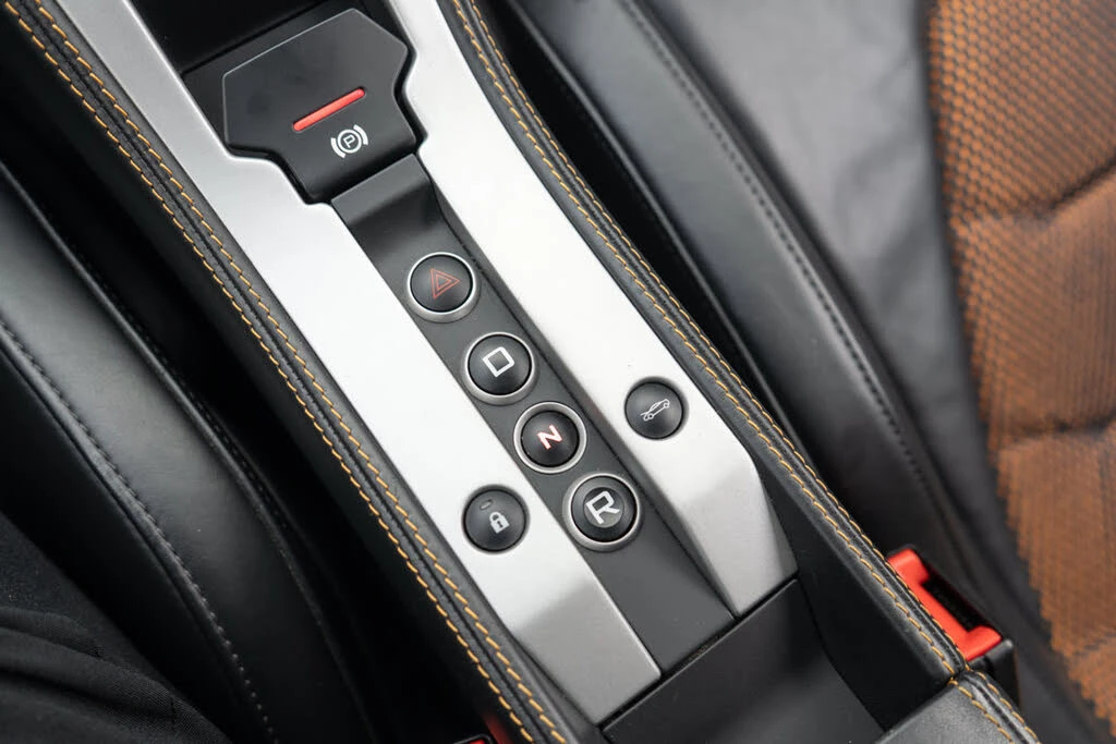 2012 McLaren MP4-12C - Image 21 of 31