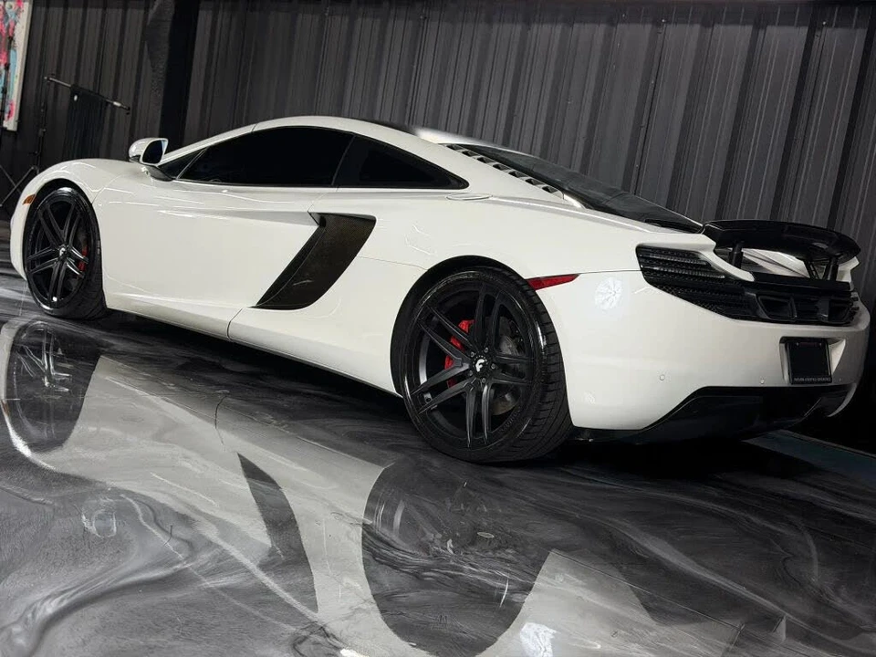2012 McLaren MP4-12C - Image 18 of 26