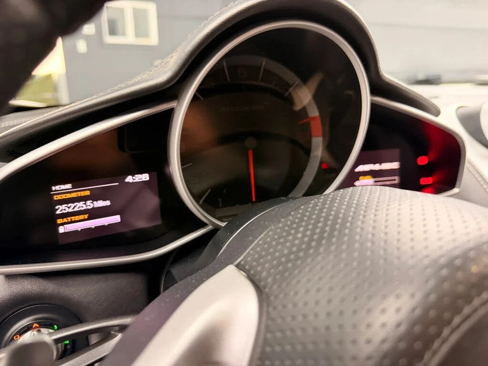 2012 McLaren MP4-12C - Image 19 of 22