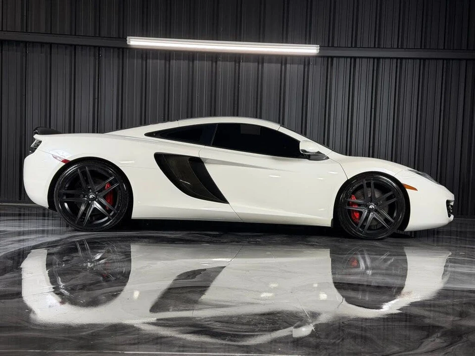 2012 McLaren MP4-12C - Image 9 of 26