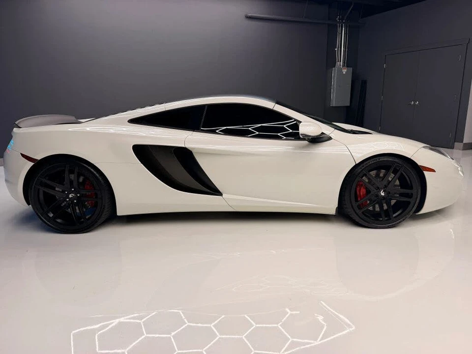 2012 McLaren MP4-12C - Image 9 of 22