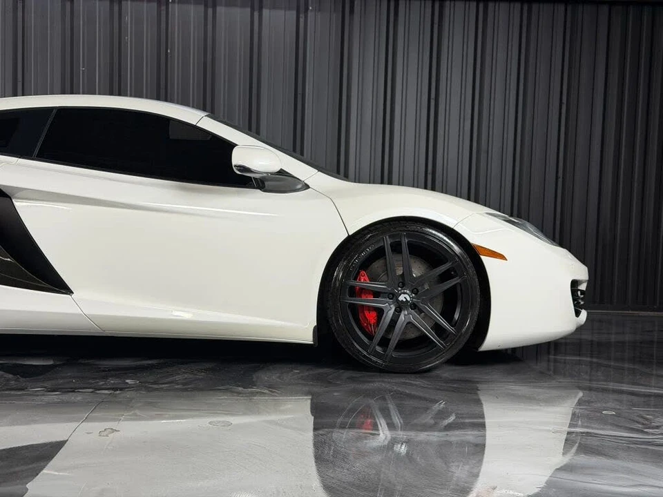 2012 McLaren MP4-12C - Image 11 of 26