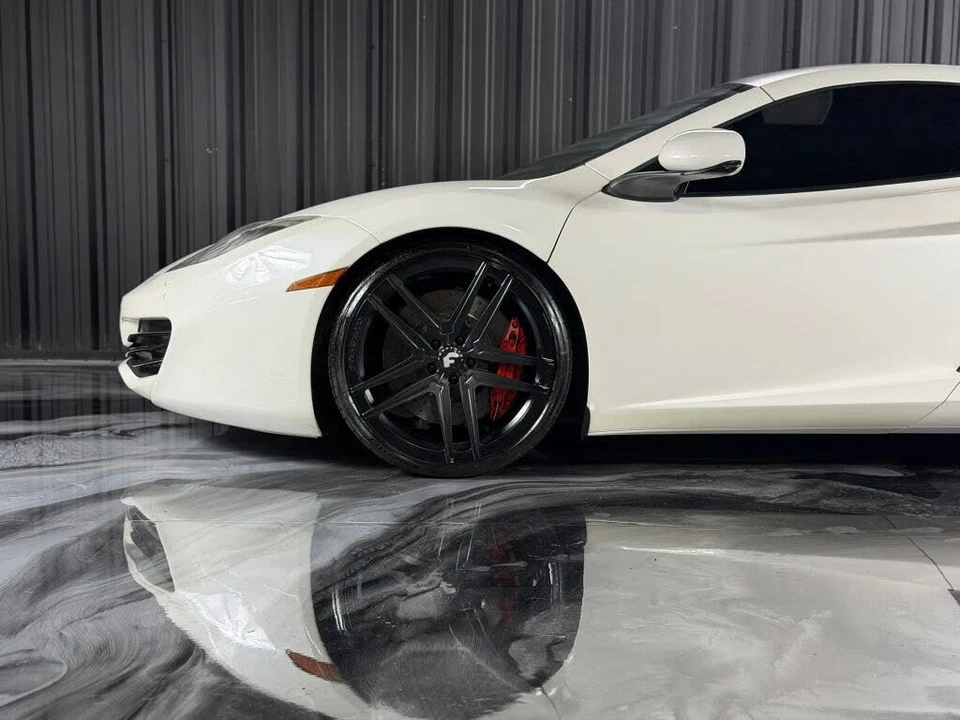2012 McLaren MP4-12C - Image 15 of 26