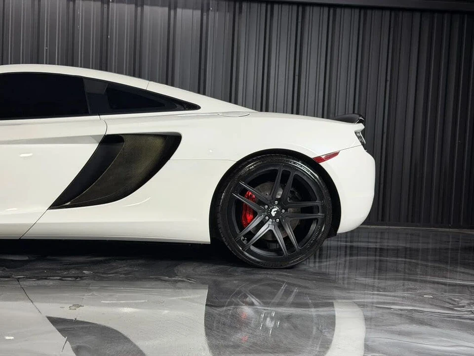 2012 McLaren MP4-12C - Image 16 of 26