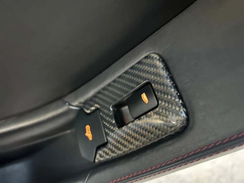 2012 McLaren MP4-12C - Image 24 of 25
