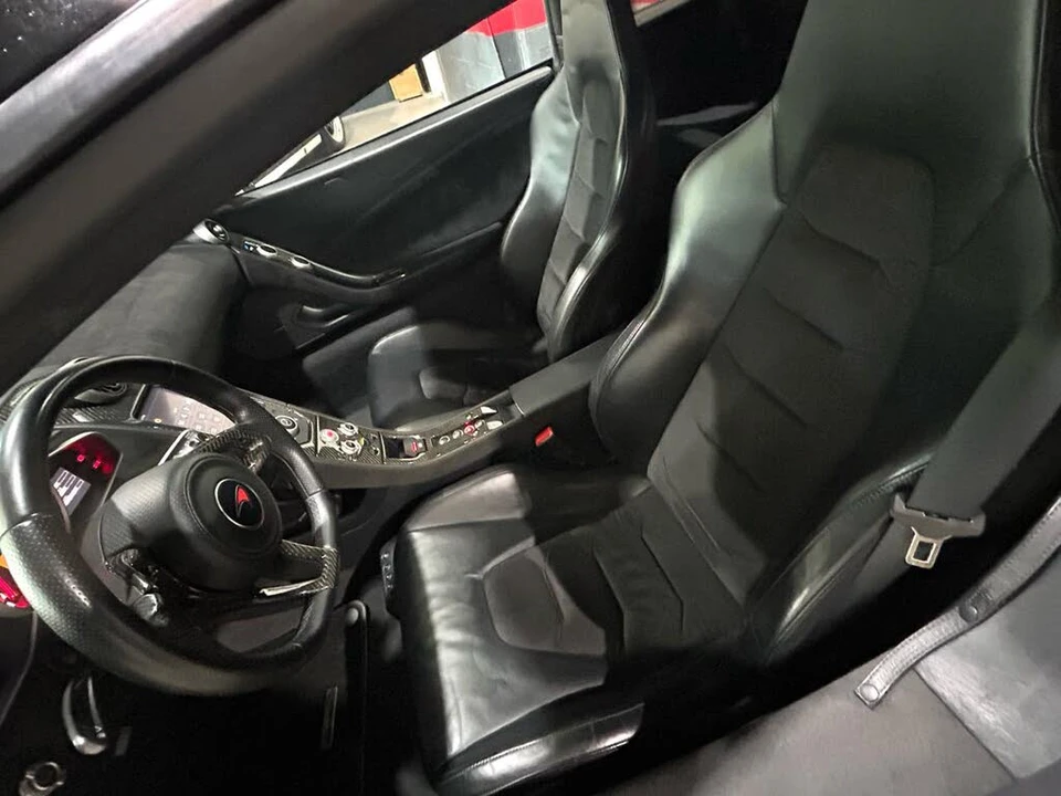 2012 McLaren MP4-12C - Image 16 of 29