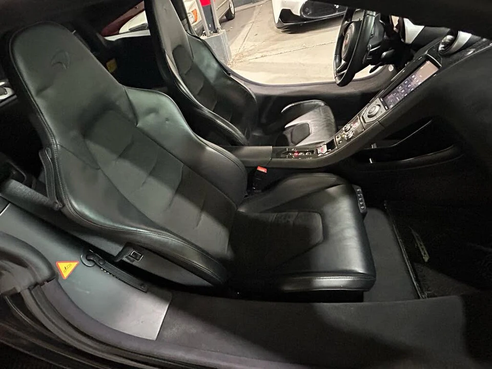 2012 McLaren MP4-12C - Image 27 of 29
