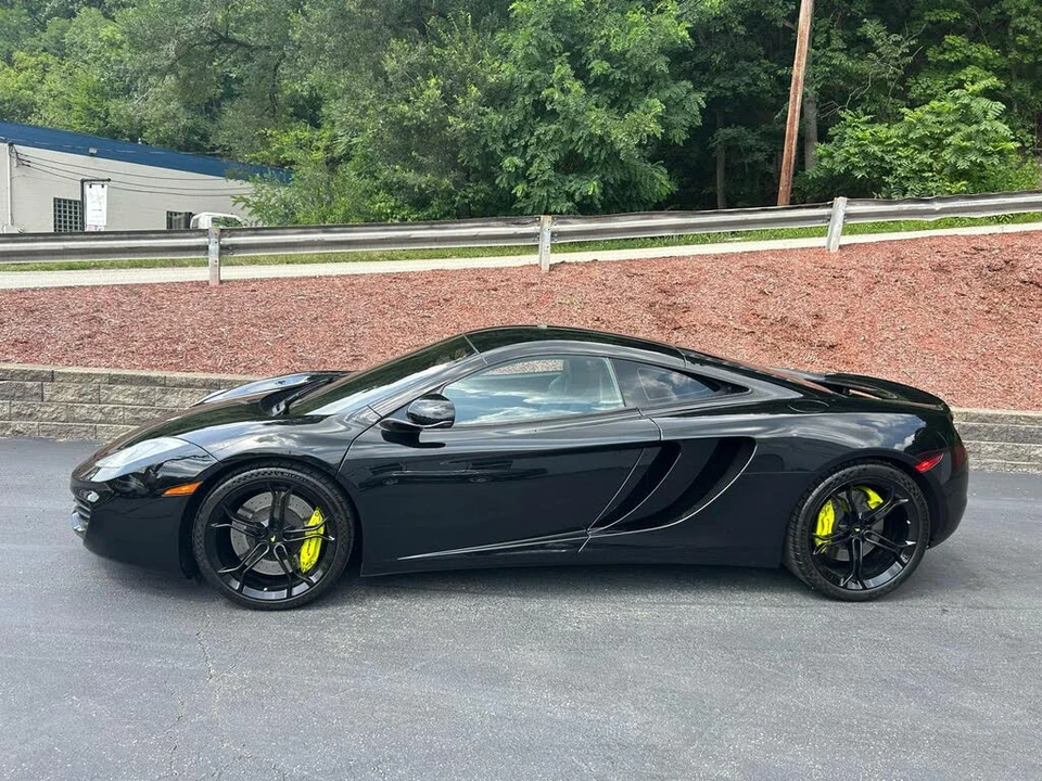 2012 McLaren MP4-12C - Image 3 of 29