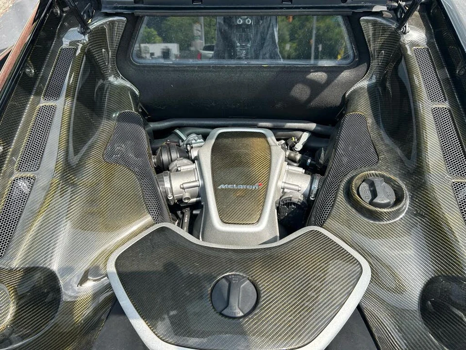2012 McLaren MP4-12C - Image 12 of 29