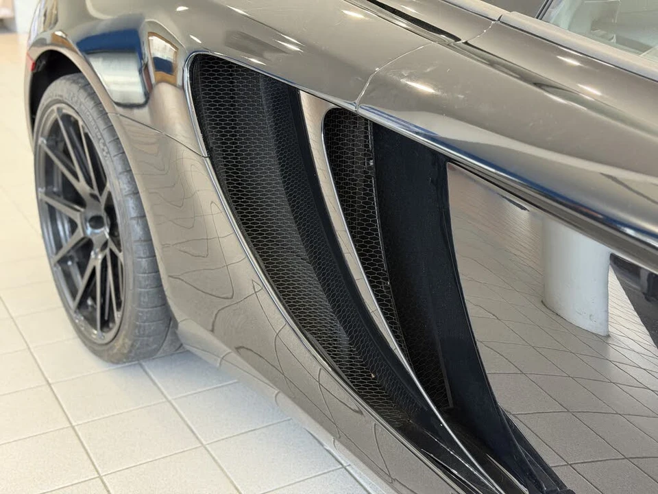 2012 McLaren MP4-12C - Image 31 of 31