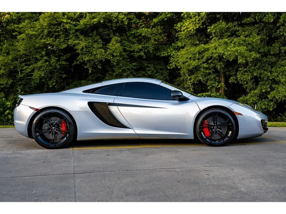 2012 McLaren MP4-12C - Image 4 of 31